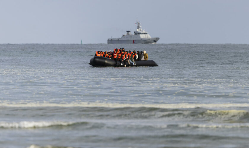 Migrants : près d'un millier de traversées illégales de la Manche samedi, un record pour 2024