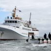 Helgolandfähre treibt nach Stromausfall auf Nordsee