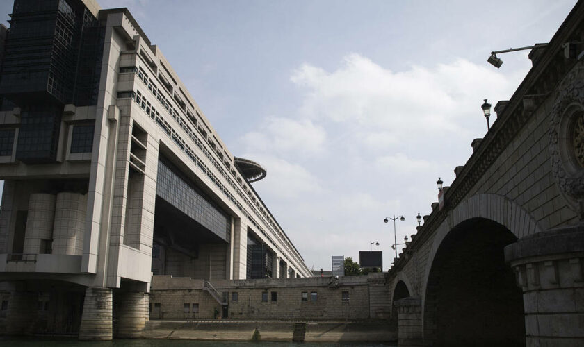 Bercy «envisage» d’augmenter une taxe sur l’électricité, un «risque» de hausse des prix selon la ministre de l’Energie