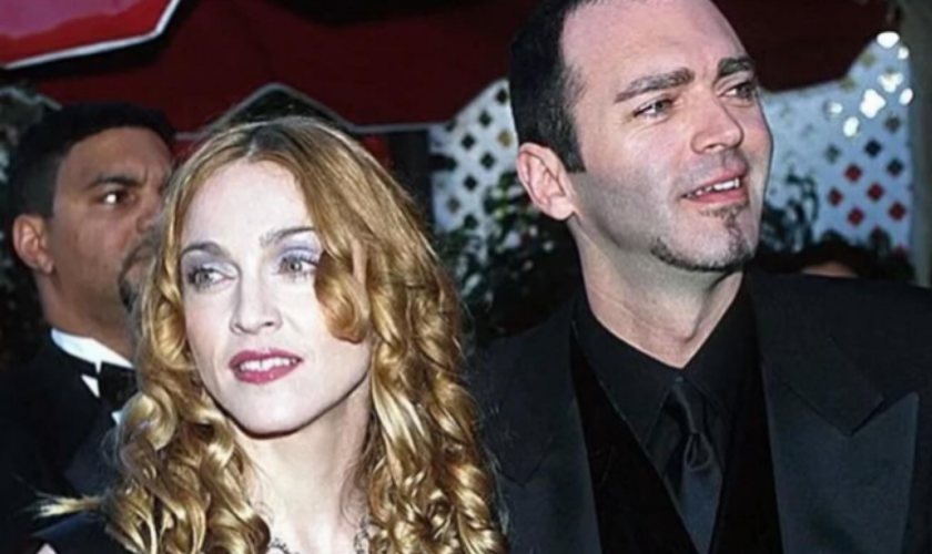 Le frère de Madonna, Christopher Ciccone, est mort à 63 ans, son hommage poignant