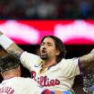 Phillies' Nick Castellanos delivers walk-off hit to defeat Mets in NLDS Game 2