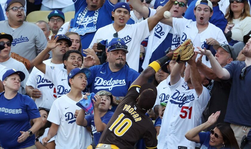 Padres'  Jurickson Profar robs Mookie Betts of home run, stuns Dodgers fans