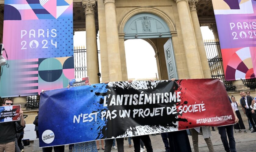 La France après le 7 octobre : comment l’antisémitisme est devenu un enjeu de sécurité nationale