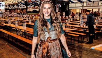 Dirndl, Lederhose & Charivari: Trachten-Trends auf dem Frankfurter Oktoberfest