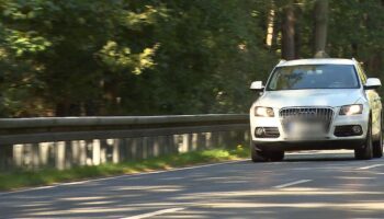 Anbieter am Flughafen: Dreister Park-Service: Kunde staunt nach Urlaub über Tachostand