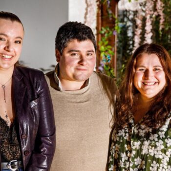 « L’Amour est dans le pré » : Flavie emmène Valentin dans sa maison d’enfance et choque les fans