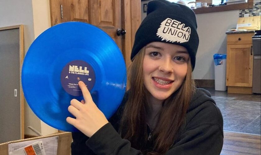 Nell Smith death: Music prodigy who collaborated with The Flaming Lips dies aged 17