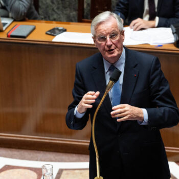 « Je sais que je suis dans la main du Parlement » : Michel Barnier au défi de la censure