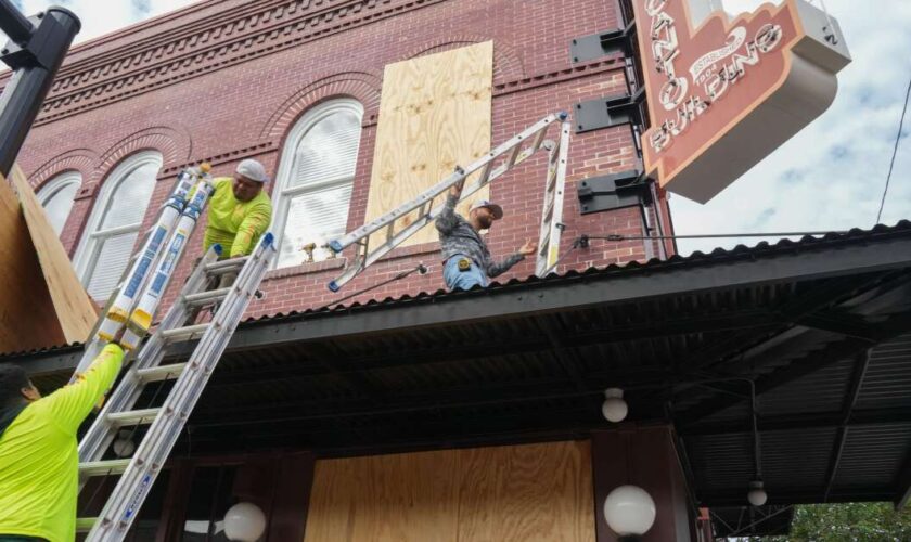 Très vulnérable, la région de Tampa attend “l’ouragan du siècle”, son second coup sur coup