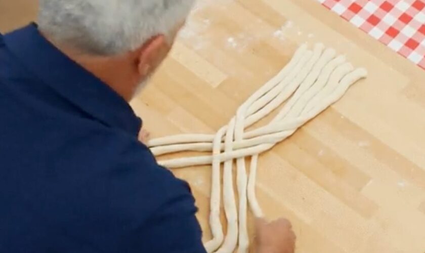 Paul Hollywood breaks protocol to demonstrate technical challenge in Bake Off first