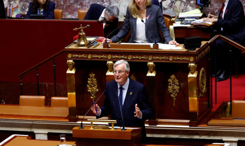 “Le sentiment de fragilité du gouvernement Barnier est total”, malgré le rejet de la motion de censure du NFP