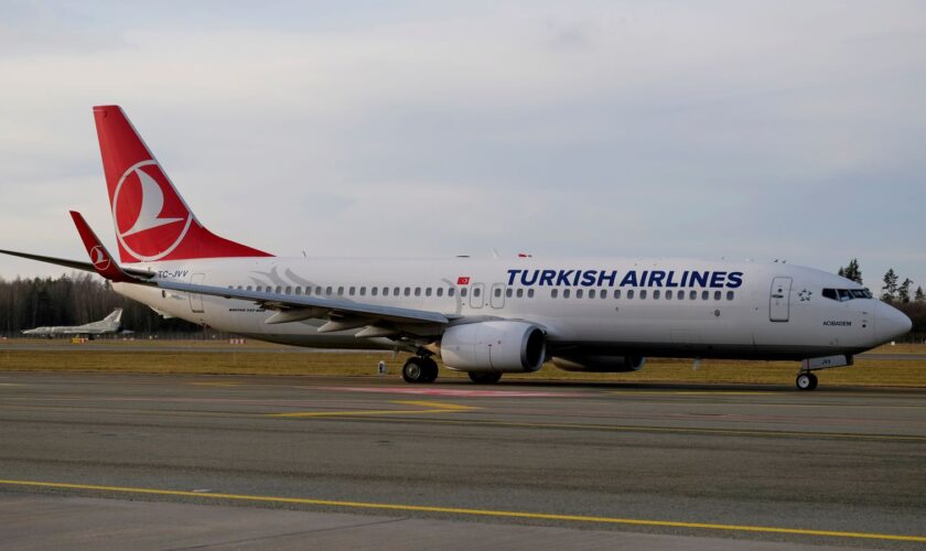 Turkish Airlines Boeing 737-800 plane TC-JVV taxies to take-off in Riga International Airport, Latvia January 17, 2020. REUTERS/Ints Kalnins