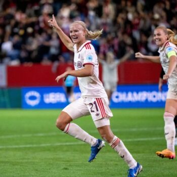 Champions League: Harder schießt Bayern-Frauen zum Sieg über Arsenal