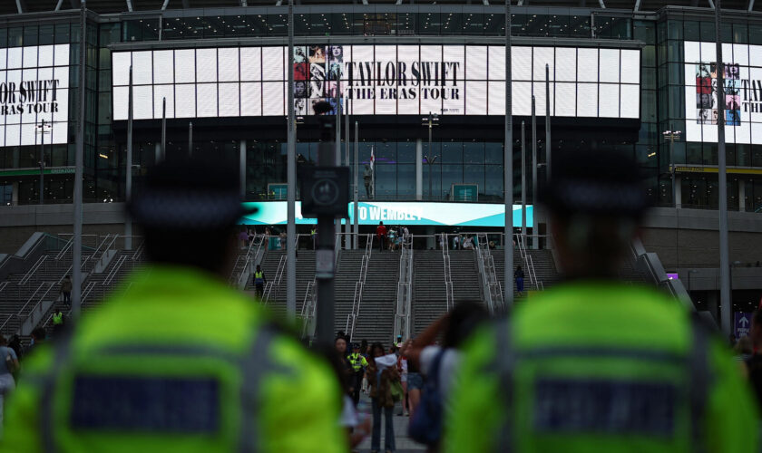 Taylor Swift sous escorte policière XXL lors de ses concerts à Londres, la polémique devient politique