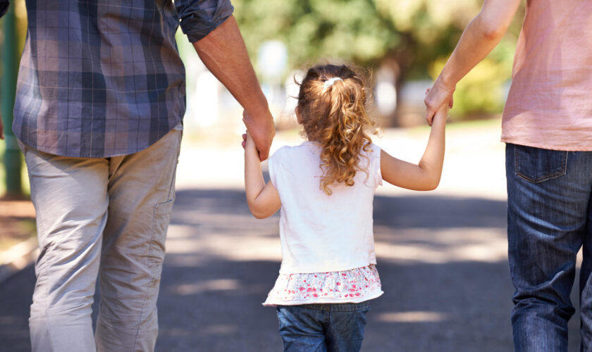 La résidence alternée n’est pas toujours une bonne idée pour l’enfant, la rendre systématique encore moins