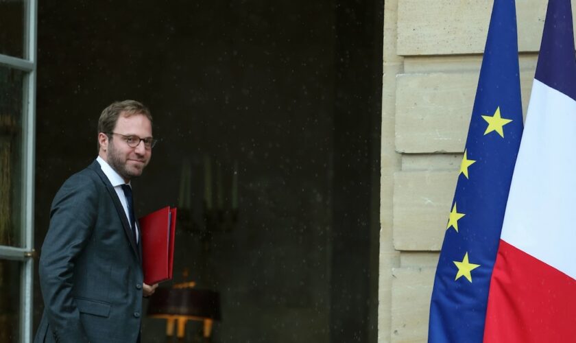 Le ministre des Finances Antoine Armand, à Matignon pour un séminaire gouvernemental, le 27 septembre 2024