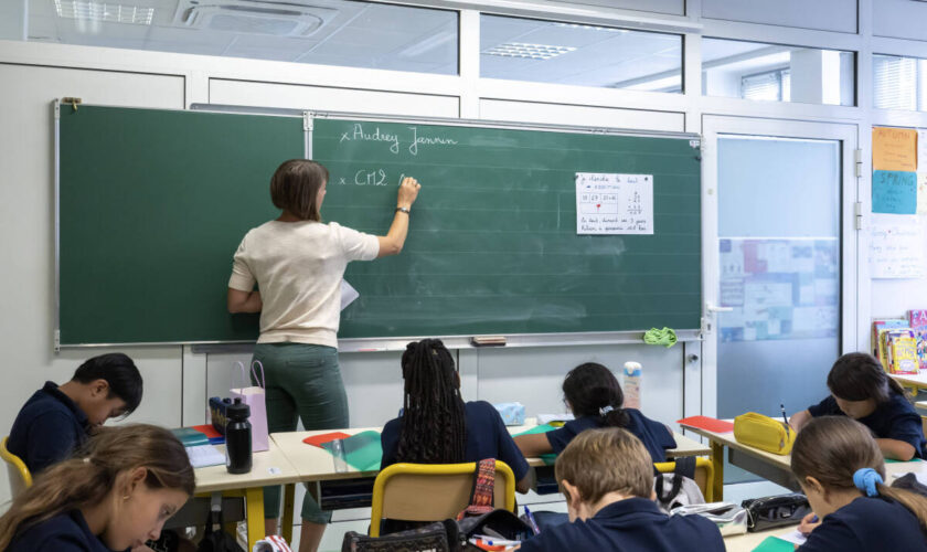 Un « sabordage de l’école publique » : les syndicats dénoncent la suppression de 4 000 postes d’enseignants