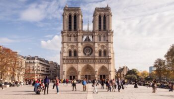 Payer à l’entrée de Notre-Dame ? Impensable en France mais très courant à l’étranger