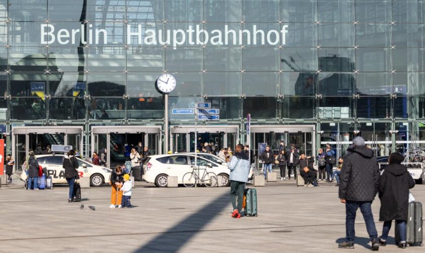 Polizei nimmt Terrorverdächtigen am Berliner Hauptbahnhof fest