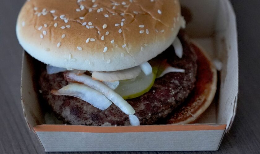 US fast food giants pull ingredient after deadly McDonald's E.coli scare