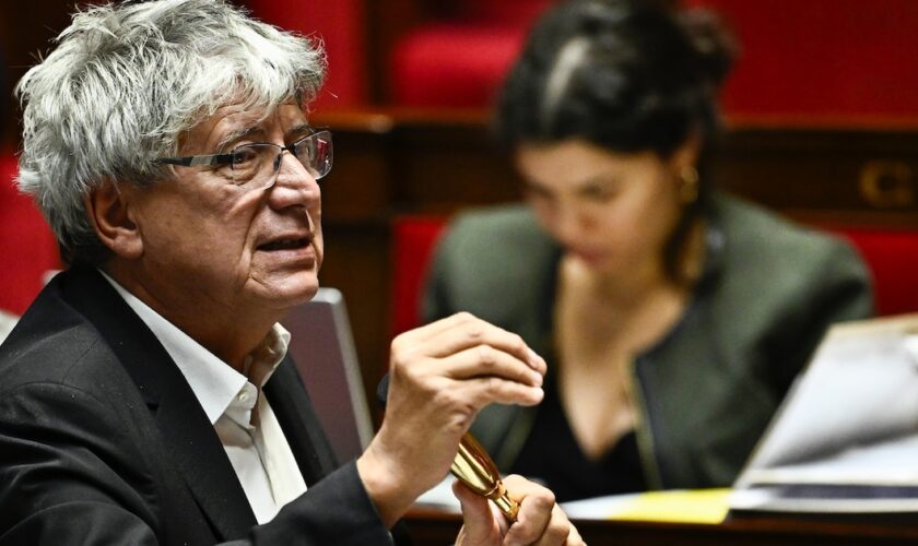 Le président de la commission des Finances, Eric Coquerel (LFI), lors d'une séance de débat sur le projet de loi de finances 2025 à l'Assemblée nationale, le 24 octobre 2024 à Paris