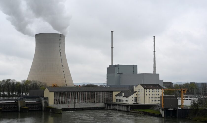 La centrale nucléaire d'Isar, à Essenbach, le 14 avril 2023 dans le sud de l'Allemagne