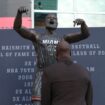 Heat's statue of Dwyane Wade ridiculed on social media after being unveiled: 'Horrible execution'