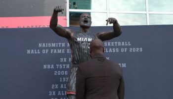 Heat's statue of Dwyane Wade ridiculed on social media after being unveiled: 'Horrible execution'