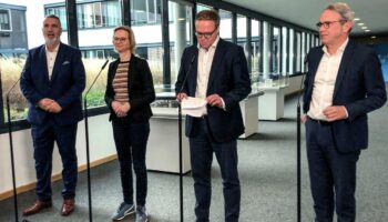 Thüringen: CDU, BSW und SPD in Thüringen streben Koalitionsverhandlungen an