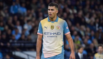 Rodri : qui est l'Espagnol, élu Ballon d'or 2024 et pourquoi il est en béquilles ?