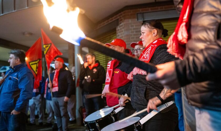 Warnstreik startet – auch im gefährdeten Auto-Werk Osnabrück