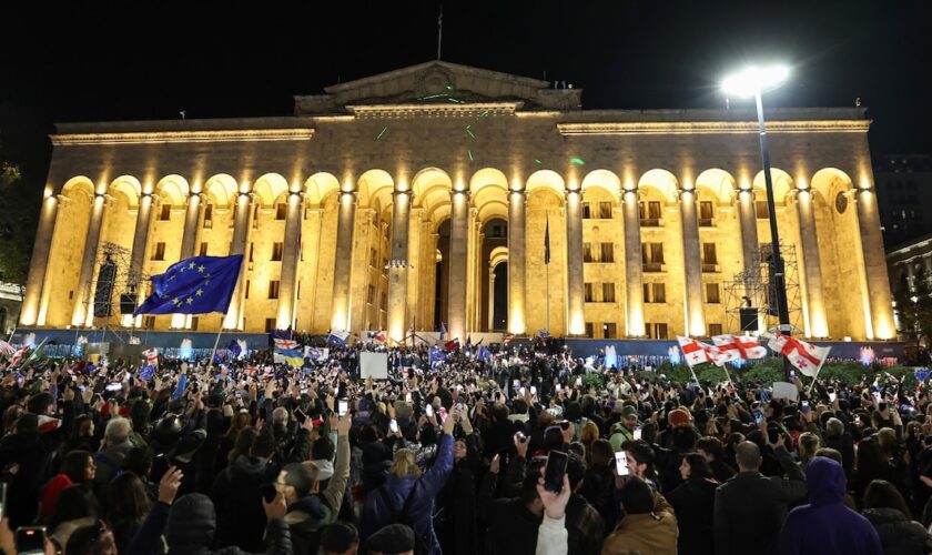 Manifestation pro-européenne devant le Parlement géorgien à Tbilissi, le 28 octobre 2024