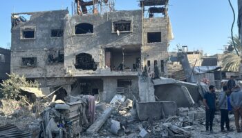 Destructions après des bombardements israéliens à Beit Lahia, dans le nord de la bande de Gaza, le 27 octobre 2024