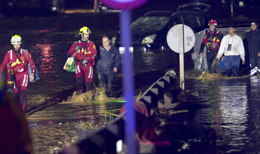 L’Espagne en proie à de violentes inondations, 62 morts selon un bilan provisoire