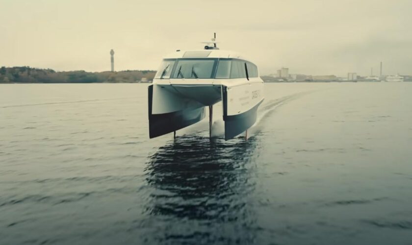 Un ferry électrique “volant” expérimenté à Stockholm