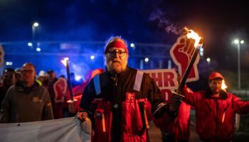 Warnstreik: IG Metall ruft erneut zu Protesten auf