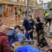 Unwetter in Spanien: Bis zu den Knöcheln im Schlamm