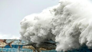 Unwetter: Taifun Kong-rey trifft auf Taiwan und sorgt für Verwüstung