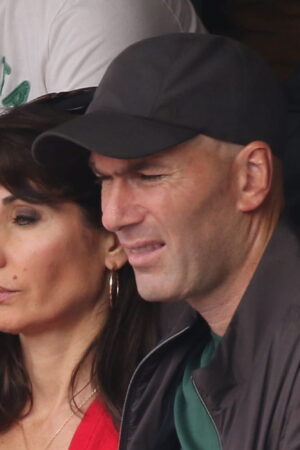 Cela touchait trop à leur intimité : Zidane s'est fâché avec sa femme à cause d'un autre joueur