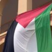 À Sciences Po Menton, la direction porte plainte après des tags propalestiniens et le déploiement d’un drapeau