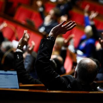 Adoption du budget 2025 à l'Assemblée: un 49.3 est-il vraiment évitable?