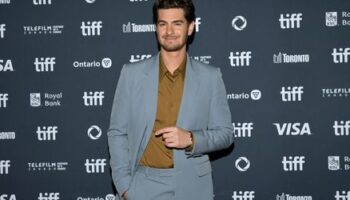 Andrew Garfield und Florence Pugh gingen bei Sexszene weiter als geplant