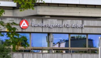 Arbeitsmarkt: Studie prognostiziert Anstieg der Arbeitslosigkeit in allen Bundesländern bis 2025