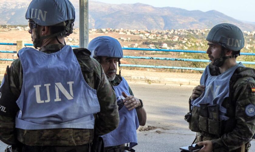 Au Liban, les Casques bleus accusent Israël d’être «entré de force» dans une de ses positions, Israël minimise