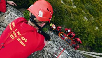 Au bord du vide avec les pompiers formés au secourisme en milieu périlleux : « Vous tenez sa vie entre vos mains »