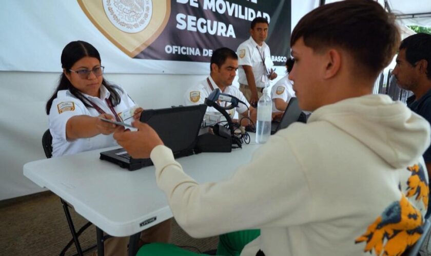 Au sud du Mexique, les migrants retiennent leur souffle avant la présidentielle américaine