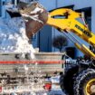 Wegen der schwachen Nachfrage nach Baumaschinen streicht Komatsu in Hannover mehr als 200 Stellen. (Archivbild) Foto: Hauke-Chri