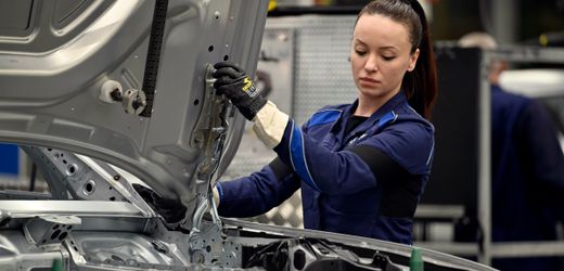 Autoindustrie: Bis 2035 drohen laut Prognos-Studie 140.000 Jobverluste