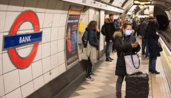 Bank underground station evacuated after 'fire on train' as crowd terrified