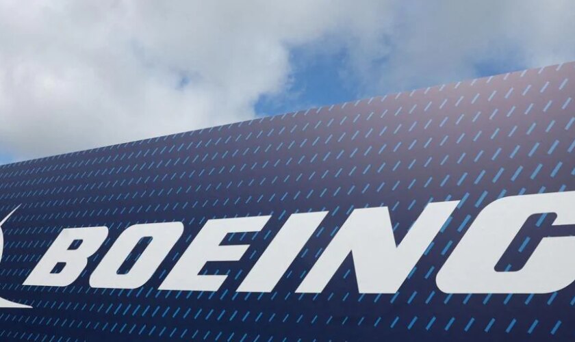 Boeing reducirá un 10% su plantilla y eliminará unos 17.000 puestos